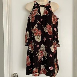 Charlotte Russe Women Shift Dress Cold Shoulder Long Sleeve Floral Size US S
